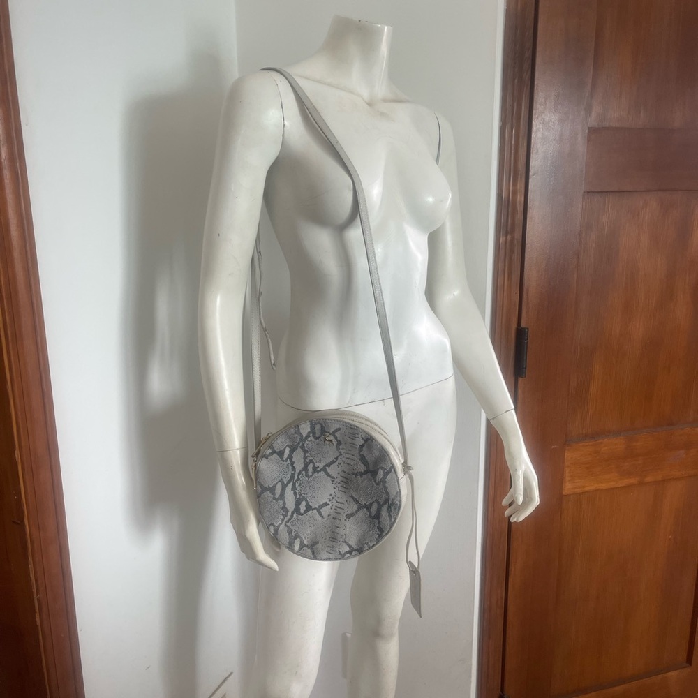 LEATHER Round Snake-Print Crossbody Bag in Gray